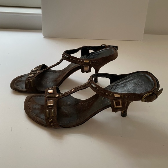 Miu Miu embellished T strap sandals. - Picture 6 of 6